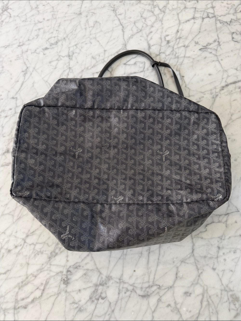 Goyard Saint Louis PM Tote Bag in Gray with 1 interior detachable snap pouch - Picture 13 of 13